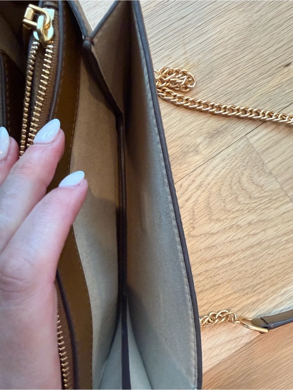 Tory Burch Convertible Shoulder Bag in Brown